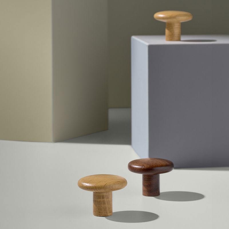 Knopp Brutus - 32mm - Valnöt