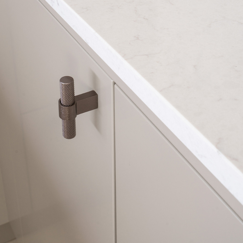 Knopp T Helix - Mörk brons