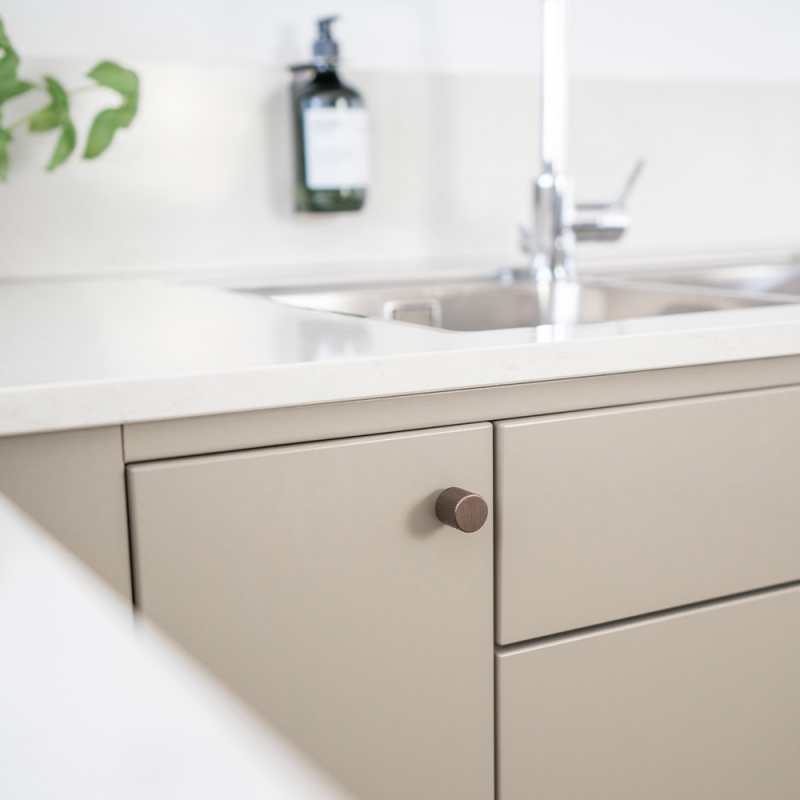 Knopp Helix - Mörk brons