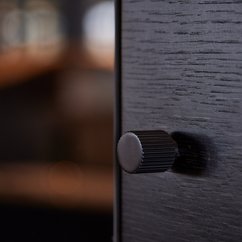 Knopp Helix Stripe - Matt svart