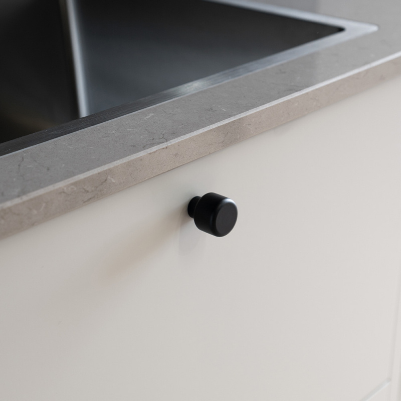 Knopp Esther - 28mm - Mattsvart