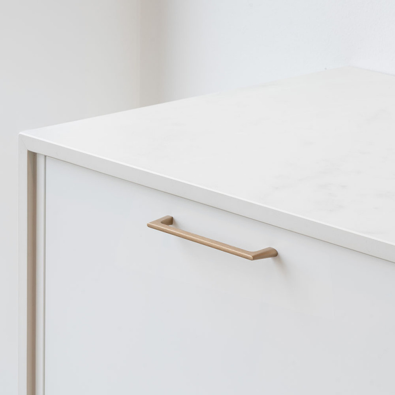 Handtag Liv - 160mm - Borstad ljus guld