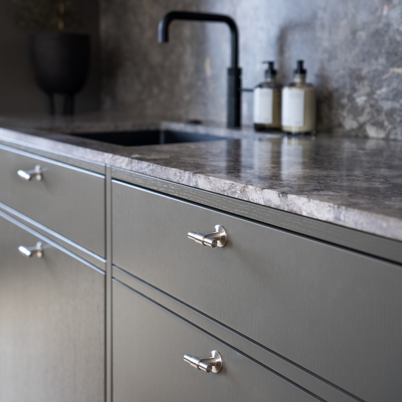 Knopp T Uniform - Borstad Rostfritt