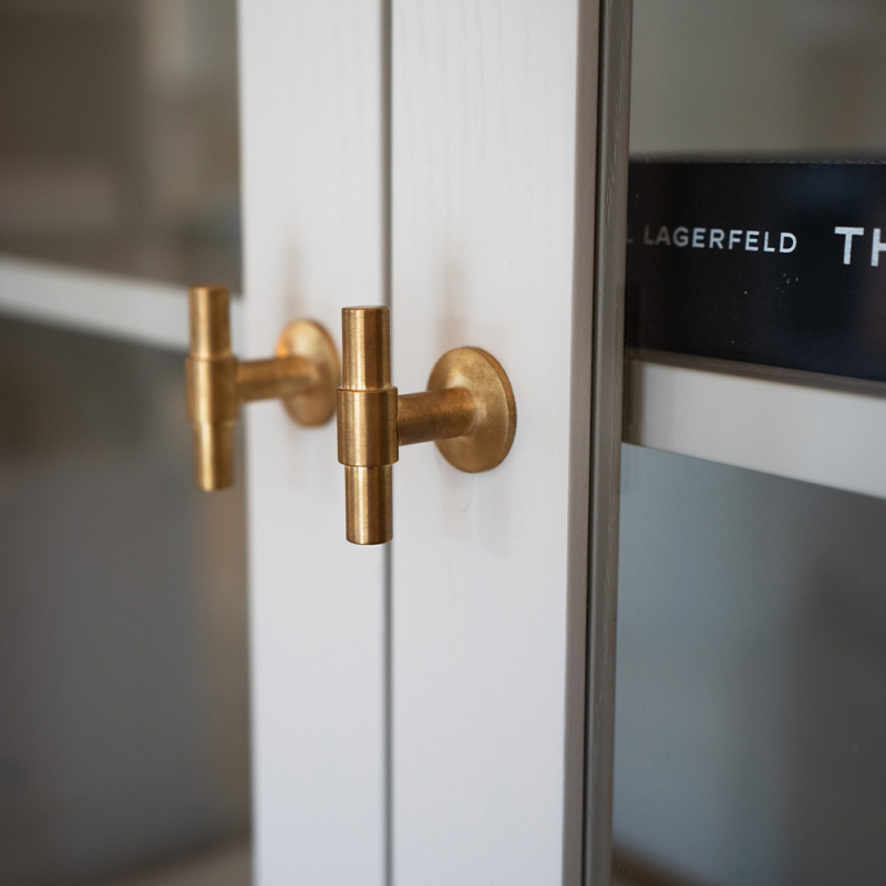 Knopp T Uniform - Borstad obehandlad mässing