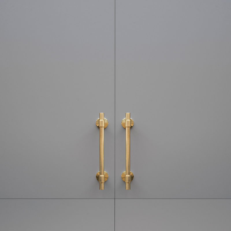 Handtag Uniform - 128mm - Mässing