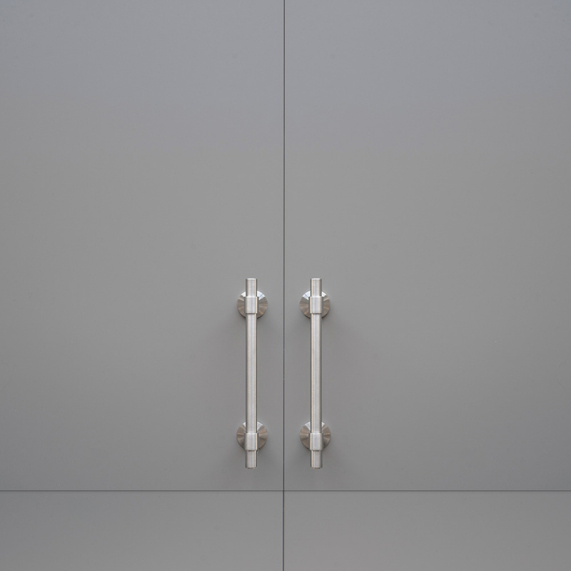 Handtag Uniform - 128mm - Borstad rostfritt