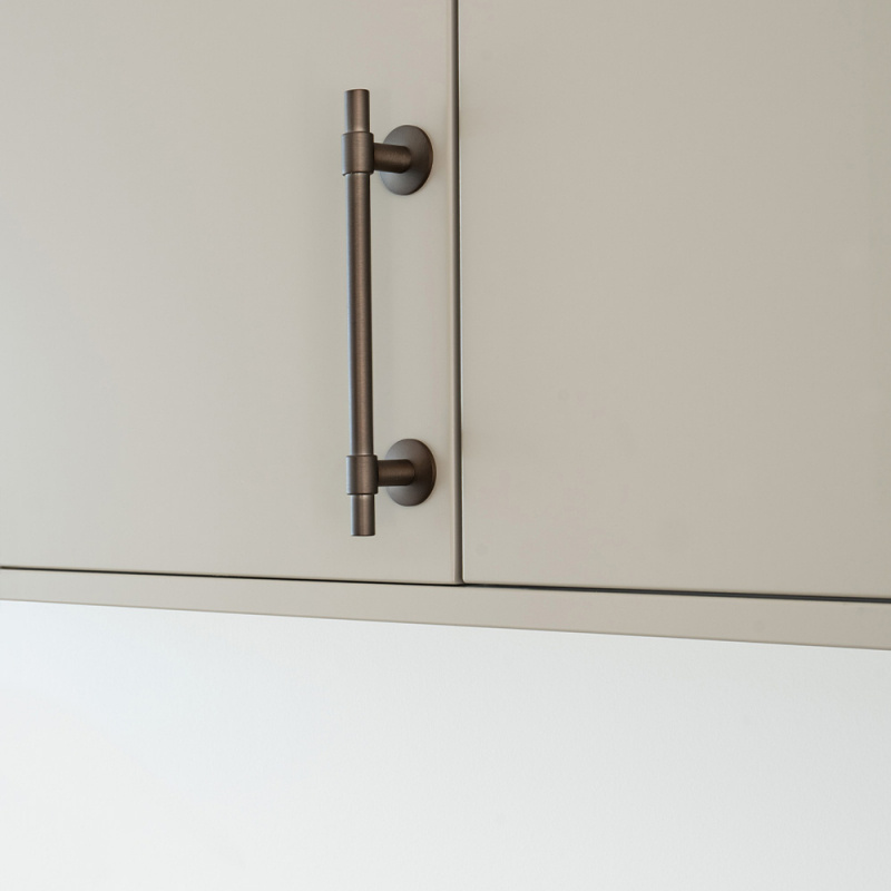 Handtag Uniform - 128mm - Brunerad mässing