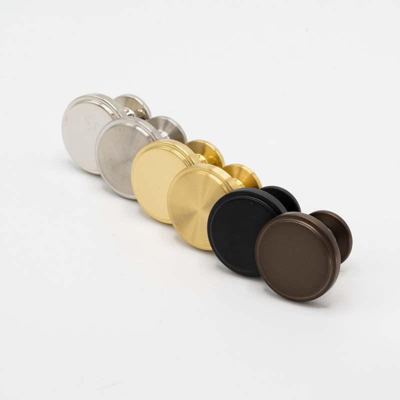 Knopp Uno - 30mm - Brunerad mässing