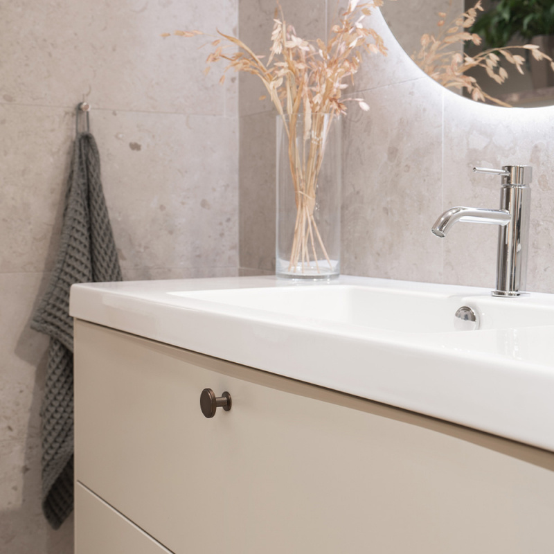 Knopp Uno - 30mm - Brunerad mässing