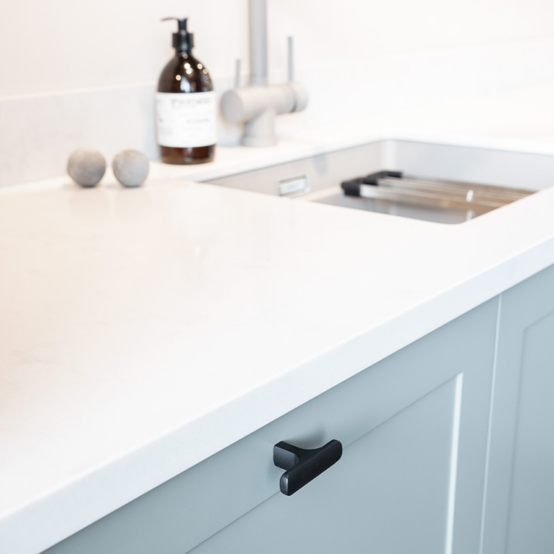 Knopp T Ethel - Mattsvart