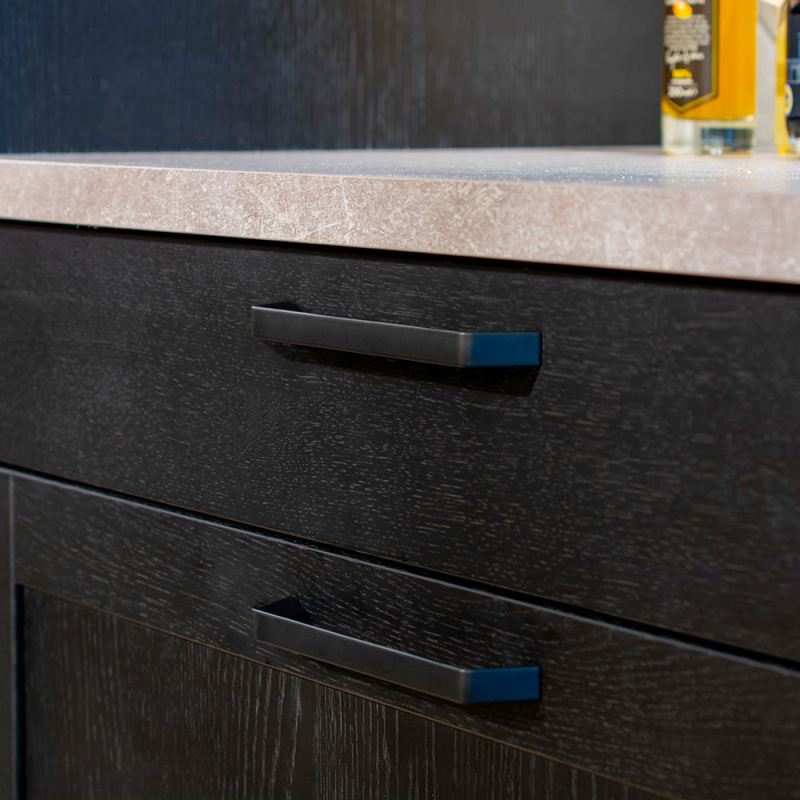 Handtag Frank - Mattsvart