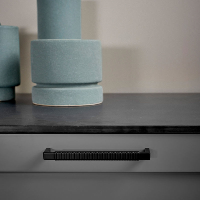 Handtag Rattan - Mattsvart