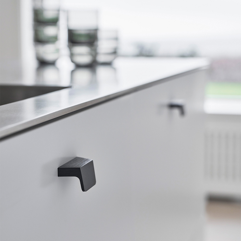 Knopp Envelope - Borstad svart