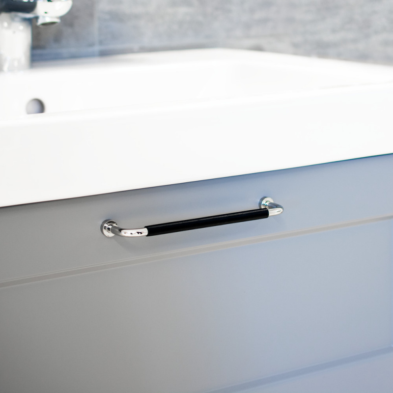 Handtag Lounge - 160mm - Krom/Svart Lädersvept