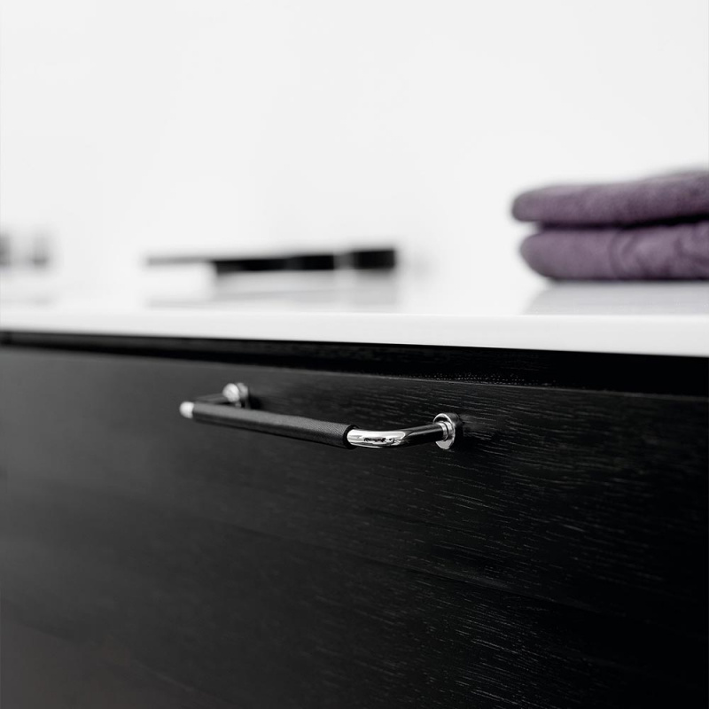 Handtag Lounge - 160mm - Krom/Svart Lädersvept