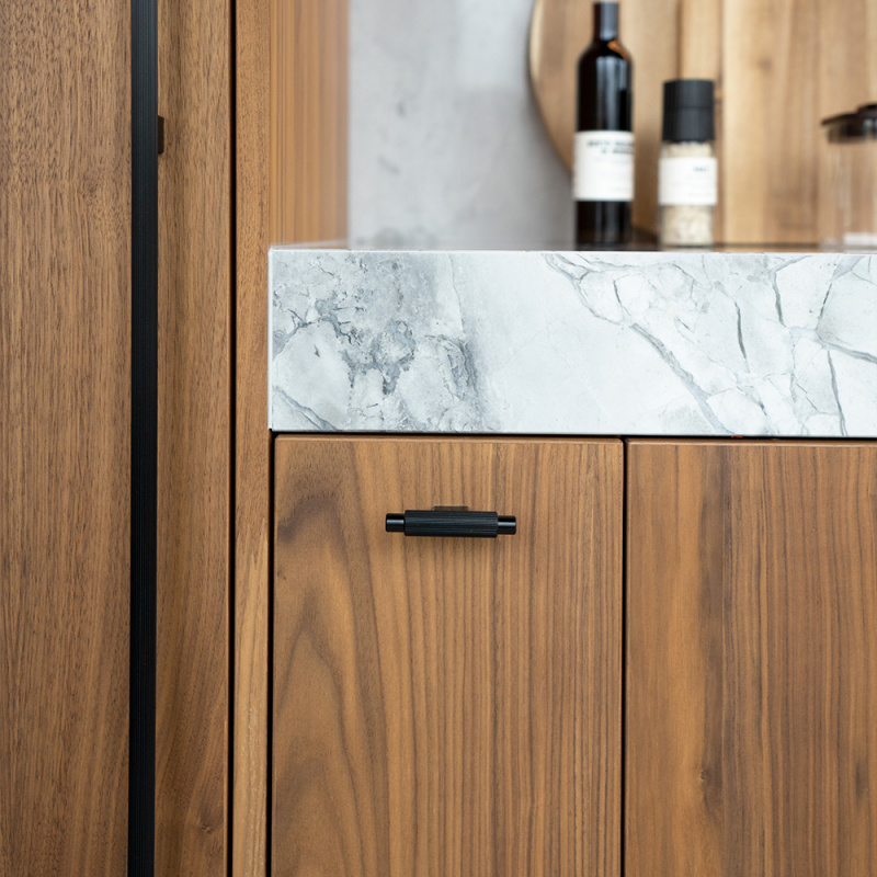 Knopp T Arpa - Borstad svart