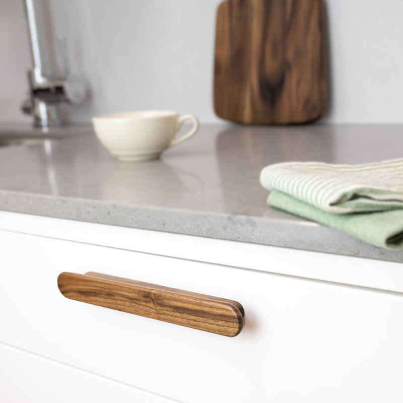 Handtag Classis - 160mm - Valnöt