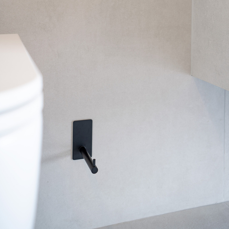 Base 200 - Reservpappershållare - Mattsvart