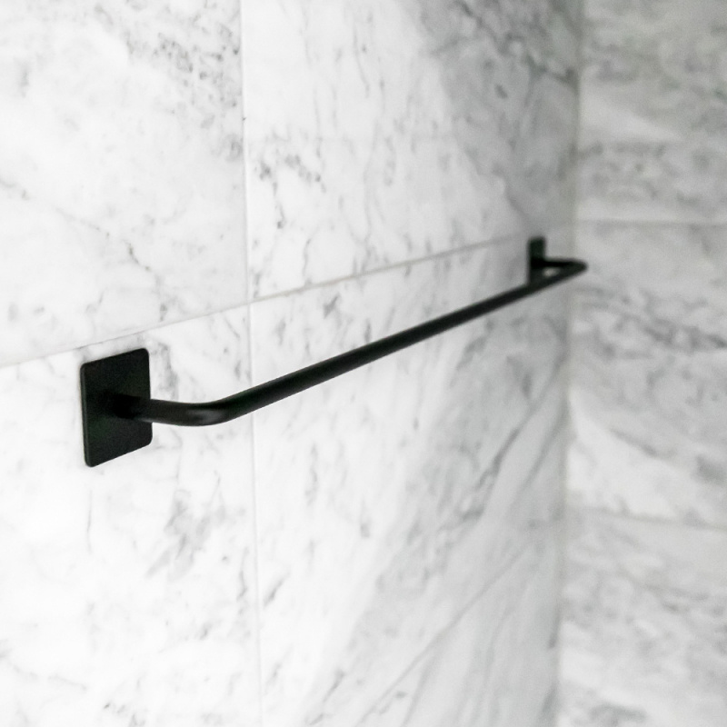 Base 200 - Handduksstång - Mattsvart