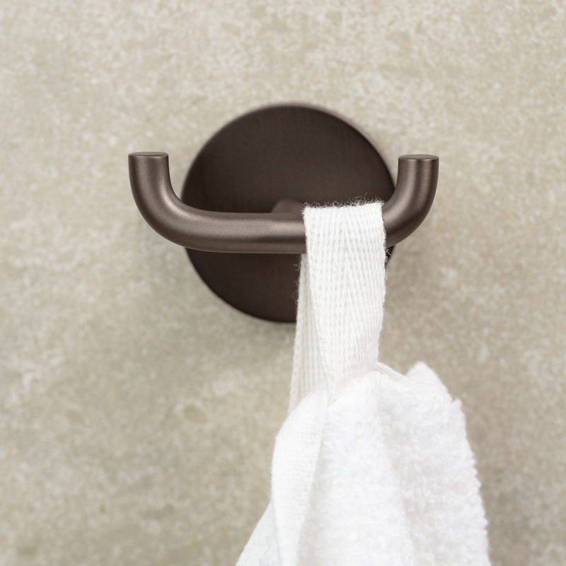 Calm - Dubbelkrok - Brunerad mässing