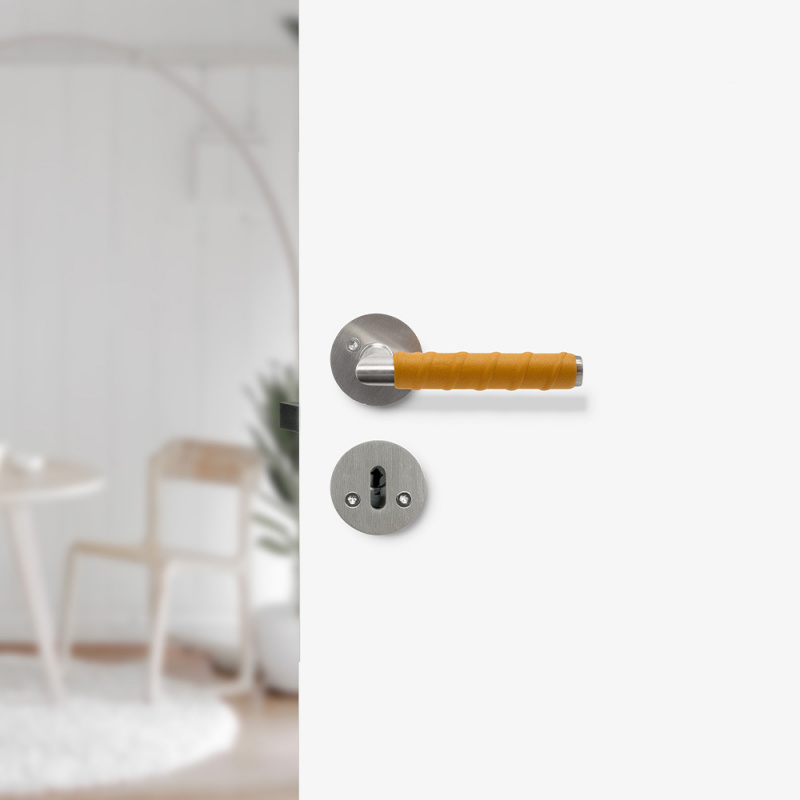 Dörrhandtag Kastrup 04 - Rostfritt Läderlindat/natur