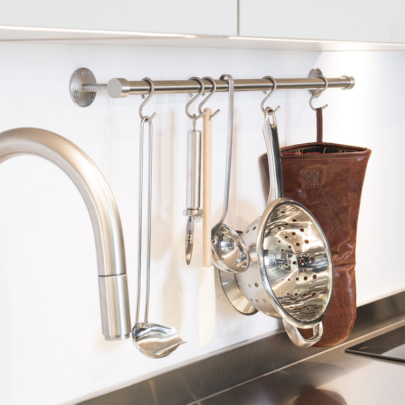 Köksreling Aveny - 600mm - Komplett - Borstad rostfritt