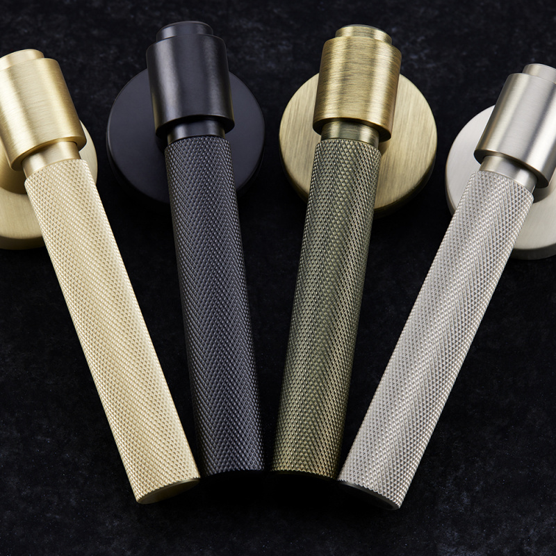 Dörrhandtag Helix 200 - Mässing