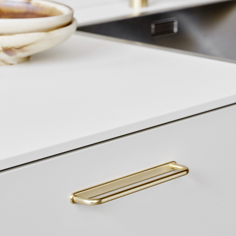 Handtag D-Lite - Borstad mässing