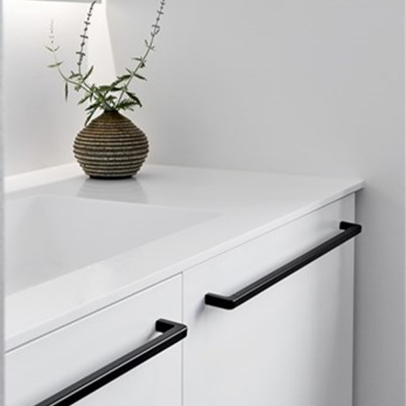 Handtag Mango - Borstad svart