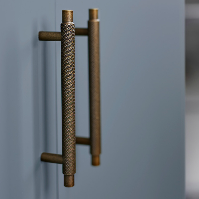 Handtag Manor - Antik mässing