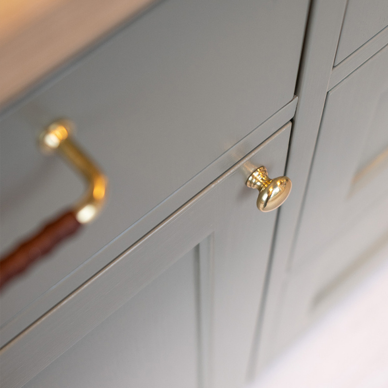 Knopp 411 - Polerad Mässing