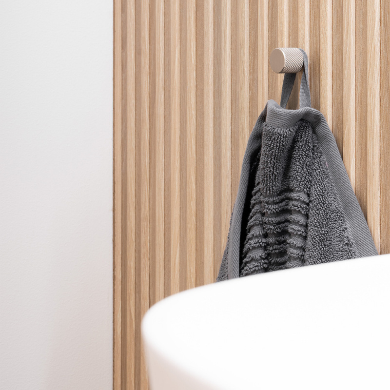 Knopp Helix - Rostfri look