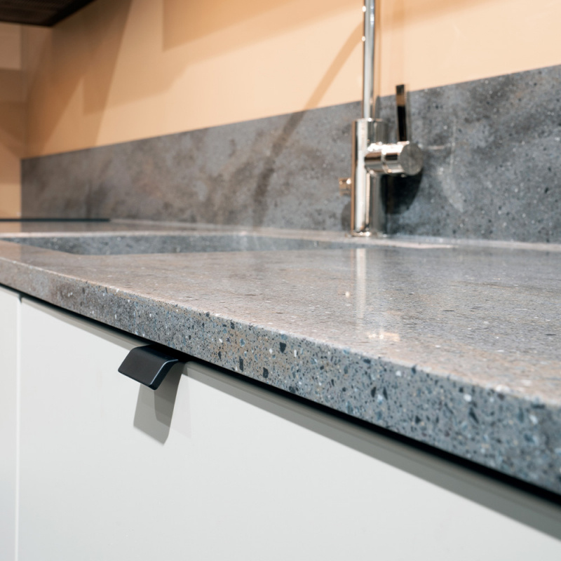 Profilhandtag Side - Mattsvart